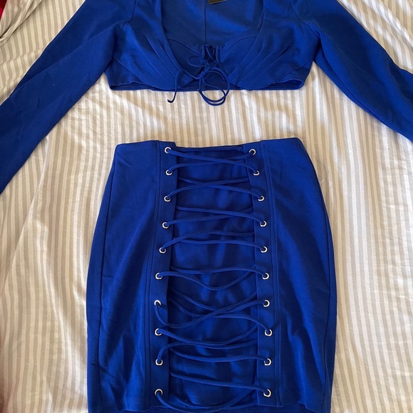 Posh by V Skirt Set - Picture 2 of 5